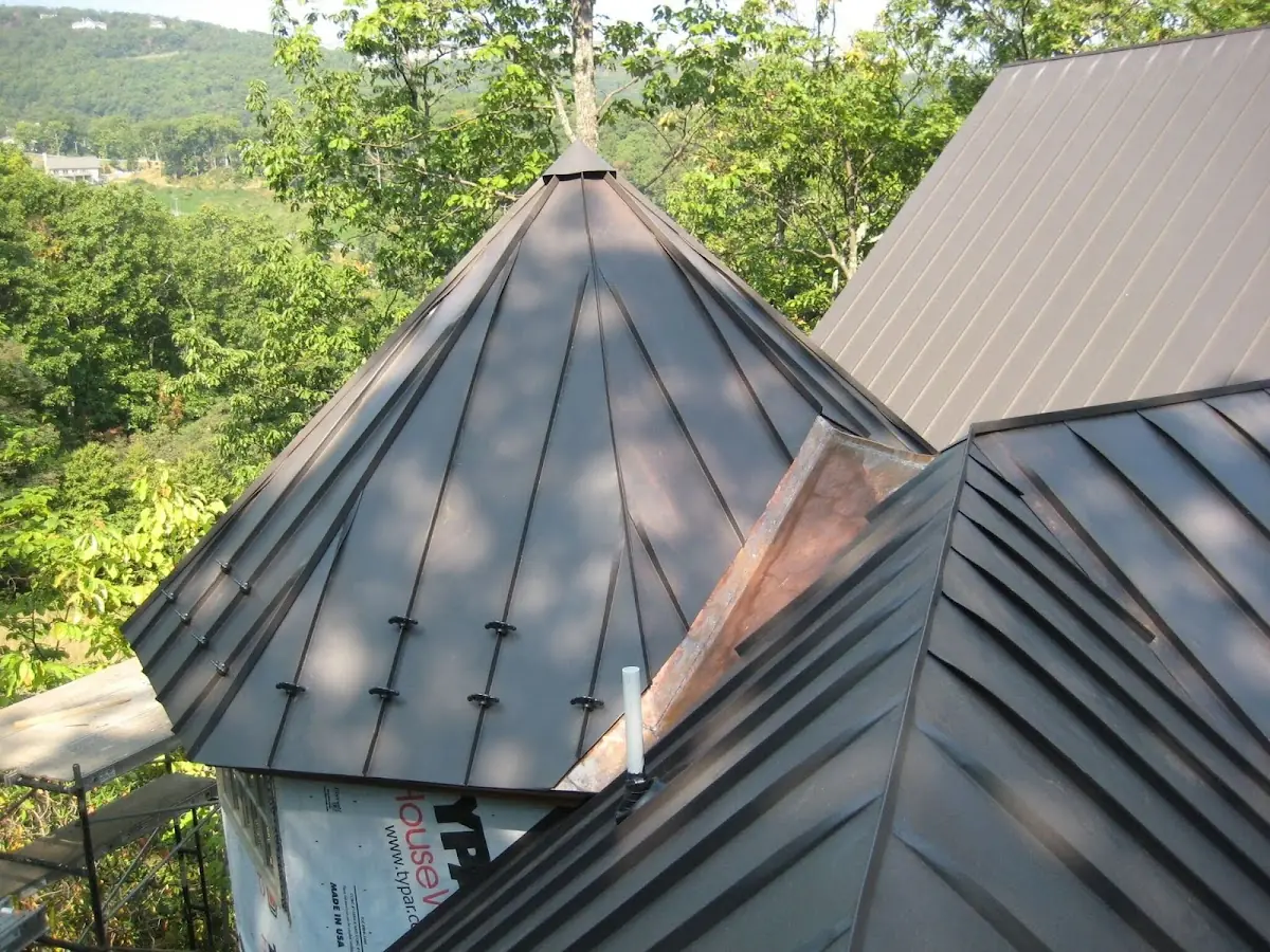 Professional Roof Tarp Installation by Craftsman Roofing in Lamott